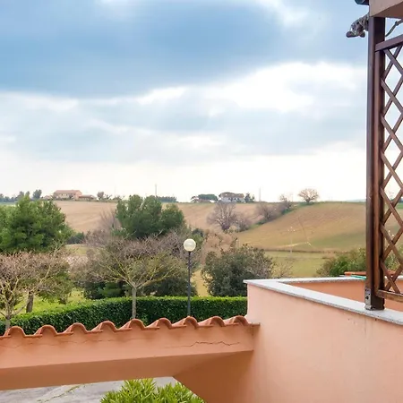 Apartment M304 - Marcelli, Trilocale Con Ampio Giardino *